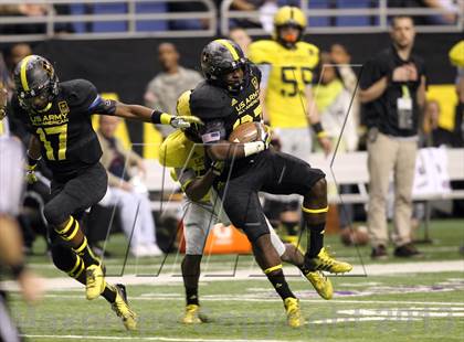 Thumbnail 1 in U.S. Army All-American Bowl photogallery.