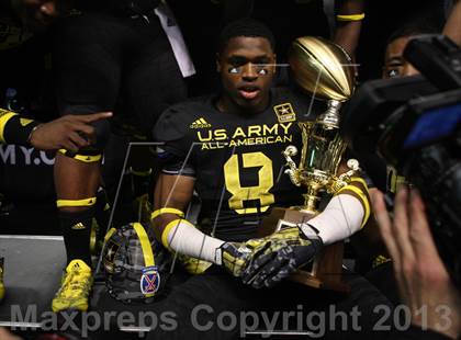 Thumbnail 3 in U.S. Army All-American Bowl photogallery.