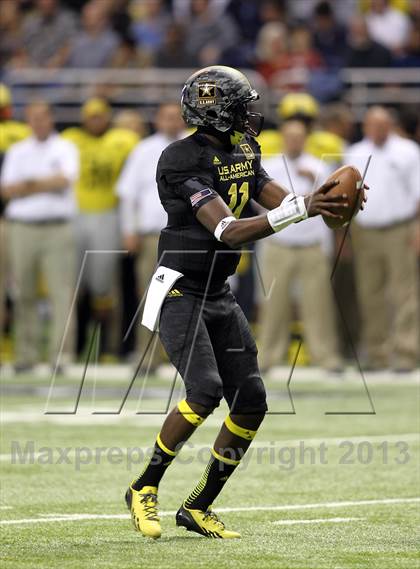 Thumbnail 3 in U.S. Army All-American Bowl photogallery.