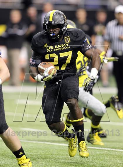 Thumbnail 1 in U.S. Army All-American Bowl photogallery.