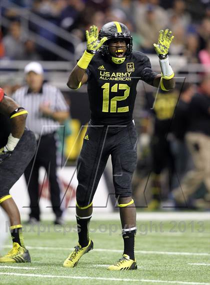 Thumbnail 3 in U.S. Army All-American Bowl photogallery.