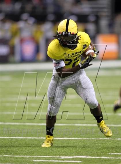 Thumbnail 3 in U.S. Army All-American Bowl photogallery.