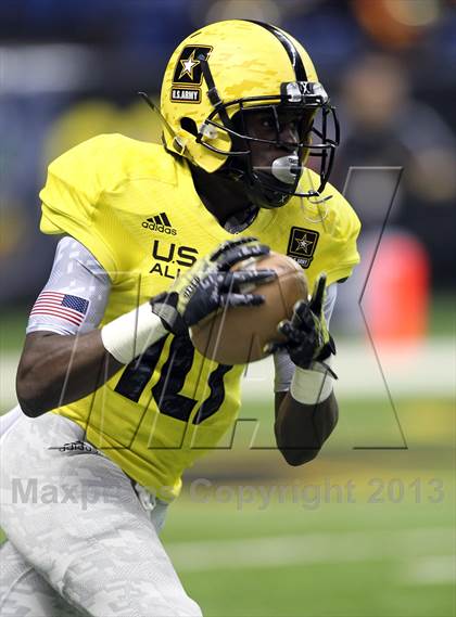 Thumbnail 3 in U.S. Army All-American Bowl photogallery.
