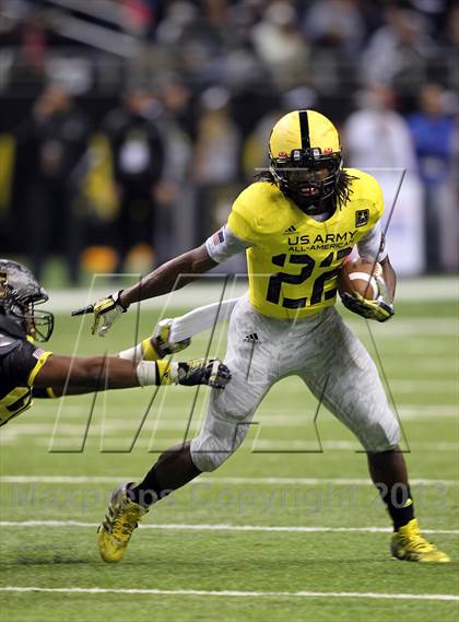 Thumbnail 1 in U.S. Army All-American Bowl photogallery.