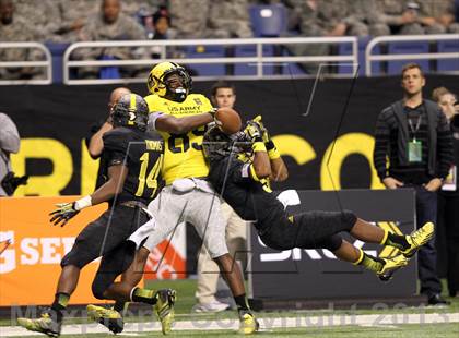 Thumbnail 3 in U.S. Army All-American Bowl photogallery.