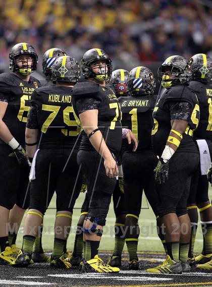 Thumbnail 2 in U.S. Army All-American Bowl photogallery.