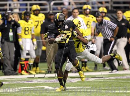 Thumbnail 1 in U.S. Army All-American Bowl photogallery.