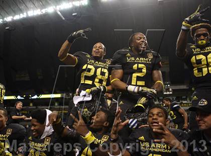 Thumbnail 1 in U.S. Army All-American Bowl photogallery.