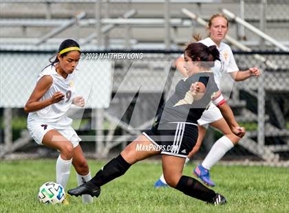 Thumbnail 2 in Warren Central vs Scecina photogallery.