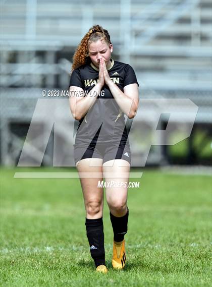 Thumbnail 3 in Warren Central vs Scecina photogallery.