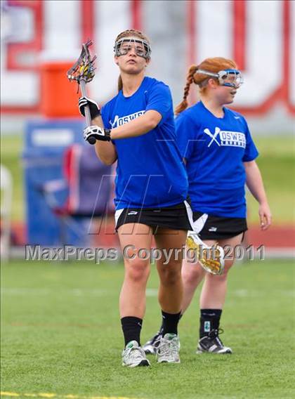 Thumbnail 3 in Oswego vs. Brighton (NYSPHSAA Class B Semifinal) photogallery.