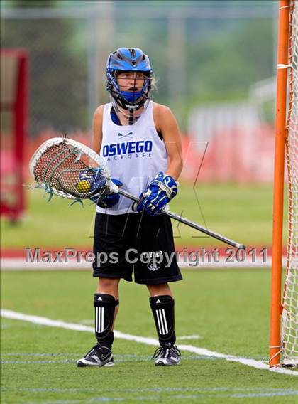 Thumbnail 3 in Oswego vs. Brighton (NYSPHSAA Class B Semifinal) photogallery.