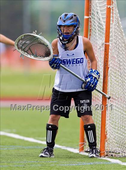 Thumbnail 3 in Oswego vs. Brighton (NYSPHSAA Class B Semifinal) photogallery.
