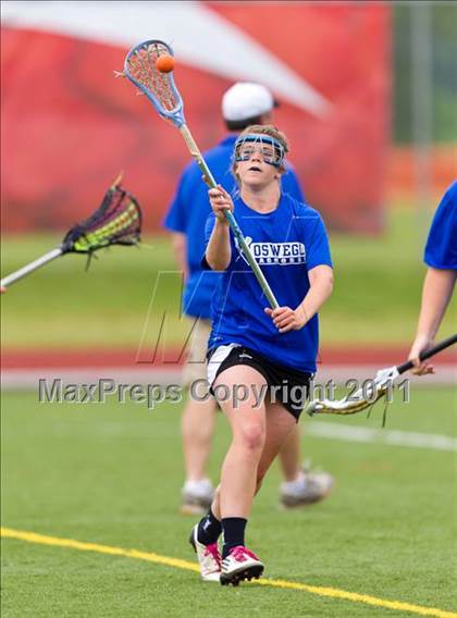 Thumbnail 1 in Oswego vs. Brighton (NYSPHSAA Class B Semifinal) photogallery.