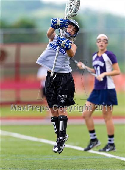 Thumbnail 2 in Oswego vs. Brighton (NYSPHSAA Class B Semifinal) photogallery.