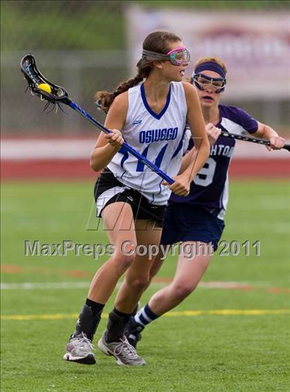 Thumbnail 1 in Oswego vs. Brighton (NYSPHSAA Class B Semifinal) photogallery.