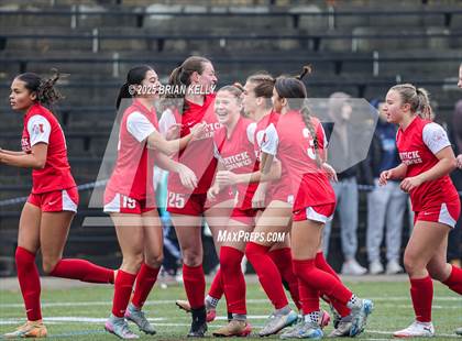 Thumbnail 2 in Natick vs Franklin (MIAA Division 1 Final) photogallery.