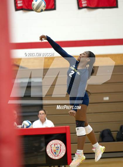 Thumbnail 2 in Detroit Country Day @ Lamphere photogallery.
