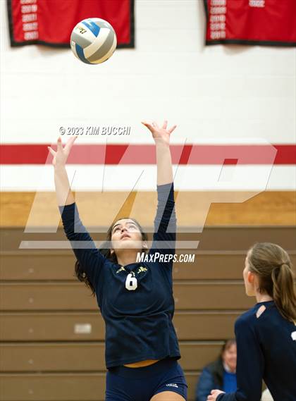 Thumbnail 2 in Detroit Country Day @ Lamphere photogallery.