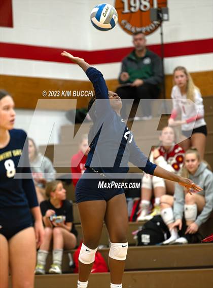 Thumbnail 3 in Detroit Country Day @ Lamphere photogallery.