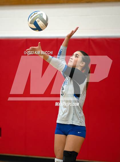 Thumbnail 1 in Detroit Country Day @ Lamphere photogallery.