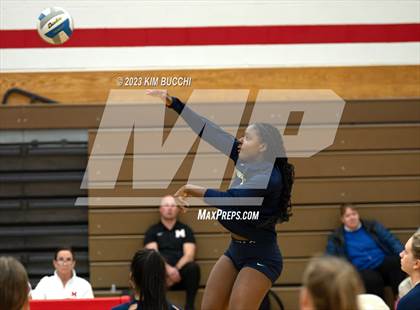 Thumbnail 2 in Detroit Country Day @ Lamphere photogallery.