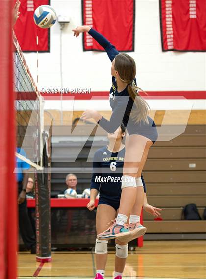 Thumbnail 2 in Detroit Country Day @ Lamphere photogallery.