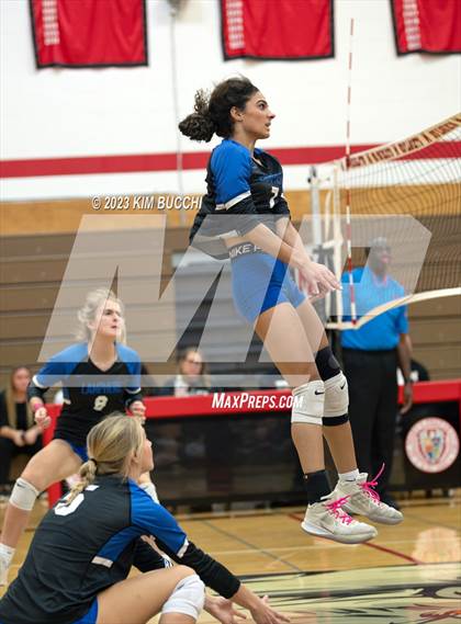 Thumbnail 3 in Detroit Country Day @ Lamphere photogallery.