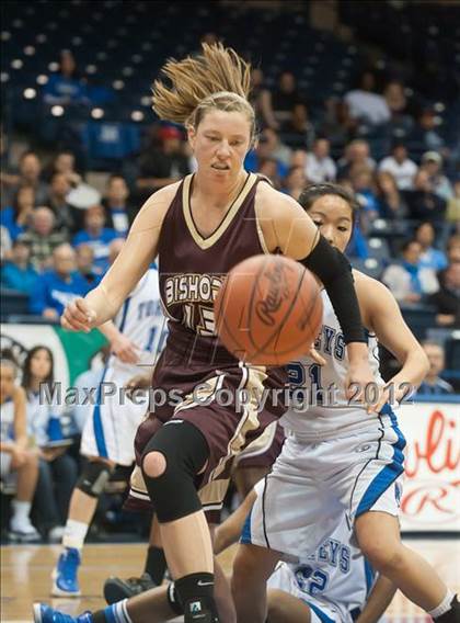 Thumbnail 2 in Bishop's vs La Jolla Country Day (CIF SDS D4 Final) photogallery.