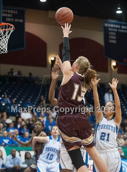 Thumbnail 3 in Bishop's vs La Jolla Country Day (CIF SDS D4 Final) photogallery.