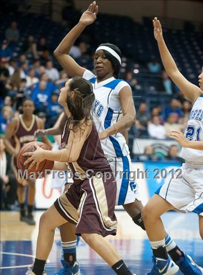 Thumbnail 2 in Bishop's vs La Jolla Country Day (CIF SDS D4 Final) photogallery.
