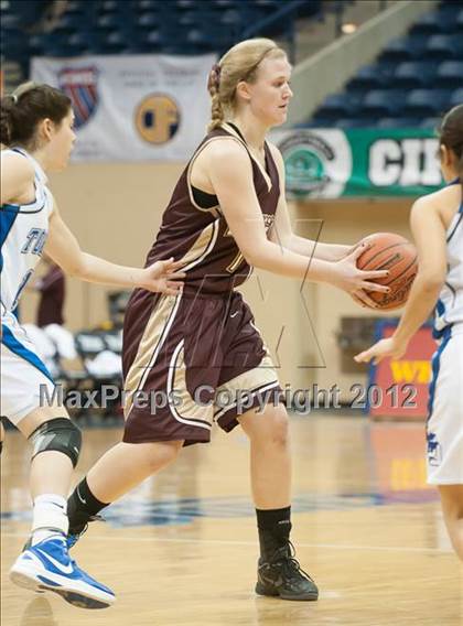 Thumbnail 3 in Bishop's vs La Jolla Country Day (CIF SDS D4 Final) photogallery.