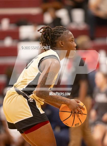 Thumbnail 1 in Thomson vs Statesboro (Hardwood Invitational) photogallery.