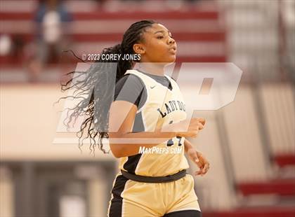 Thumbnail 3 in Thomson vs Statesboro (Hardwood Invitational) photogallery.