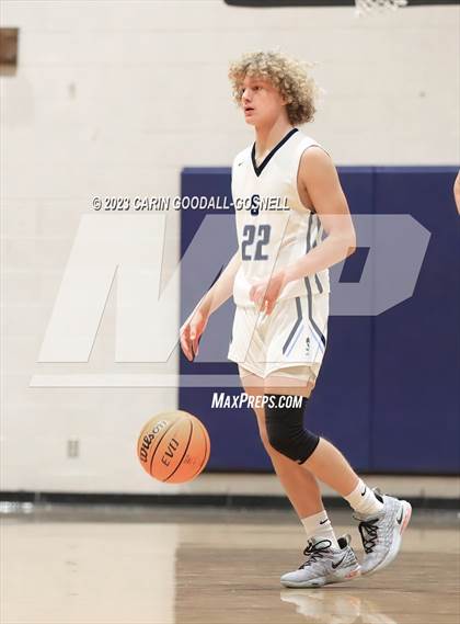 Thumbnail 2 in White Oak @ Swansboro photogallery.