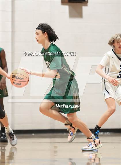 Thumbnail 3 in White Oak @ Swansboro photogallery.