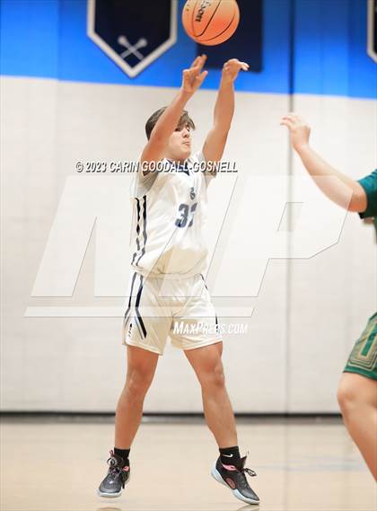 Thumbnail 2 in White Oak @ Swansboro photogallery.