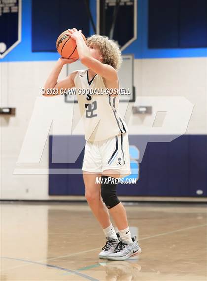 Thumbnail 2 in White Oak @ Swansboro photogallery.