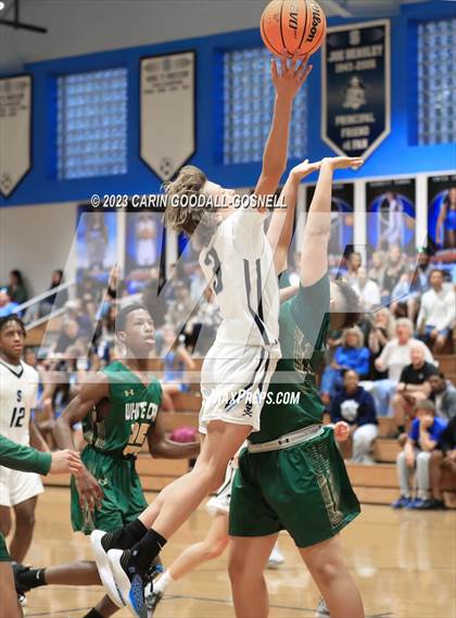 Thumbnail 3 in White Oak @ Swansboro photogallery.