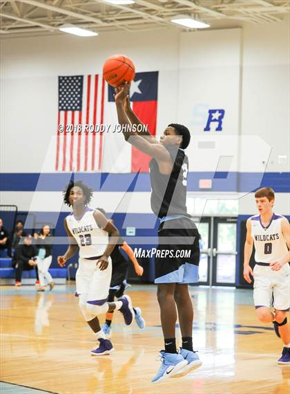 Thumbnail 2 in Sam Rayburn vs. Angleton (McDonald's Texas Invitational) photogallery.