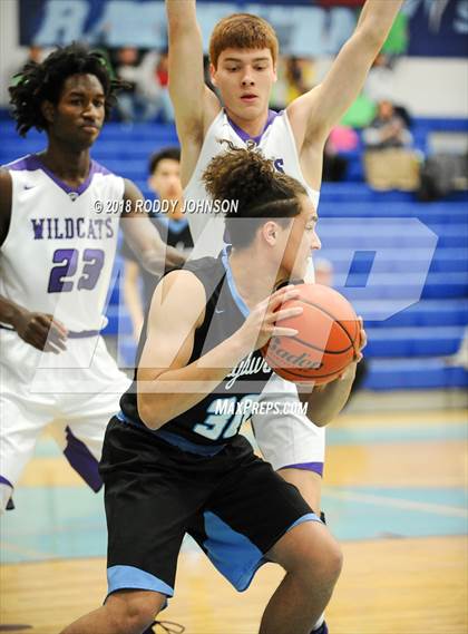 Thumbnail 3 in Sam Rayburn vs. Angleton (McDonald's Texas Invitational) photogallery.