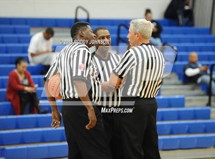 Thumbnail 3 in Sam Rayburn vs. Angleton (McDonald's Texas Invitational) photogallery.