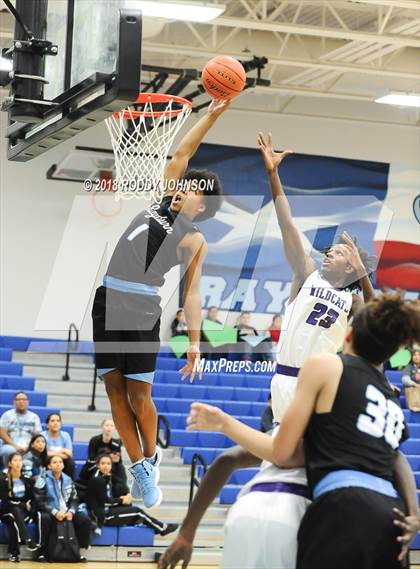 Thumbnail 1 in Sam Rayburn vs. Angleton (McDonald's Texas Invitational) photogallery.
