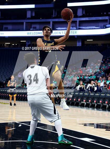 Thumbnail 1 in Elk Grove vs. El Camino photogallery.
