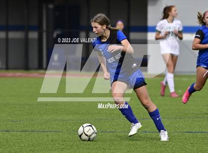 Thumbnail 2 in Lewiston-Porter @ Kenmore West photogallery.