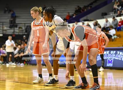 Thumbnail 3 in Hamilton Heights @ Muncie Central (Fieldhouse Classic)  photogallery.