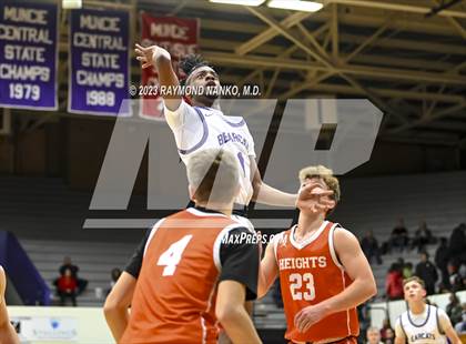 Thumbnail 2 in Hamilton Heights @ Muncie Central (Fieldhouse Classic)  photogallery.