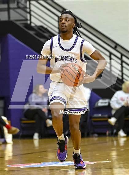Thumbnail 2 in Hamilton Heights @ Muncie Central (Fieldhouse Classic)  photogallery.
