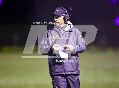 Thumbnail 1 in Hamilton Heights vs. Guerin Catholic (IHSAA Sectional Round 1 Playoff) photogallery.