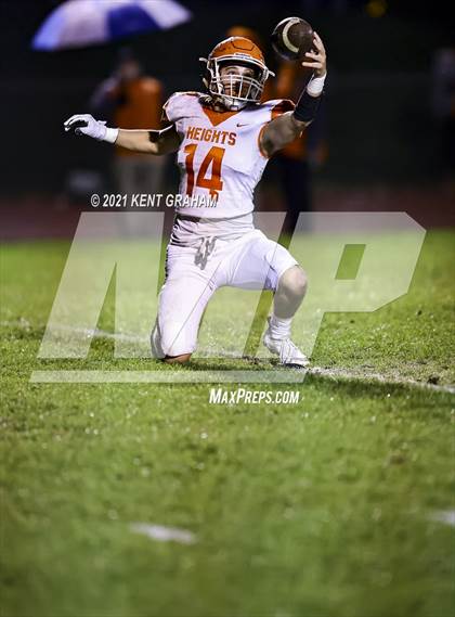 Thumbnail 2 in Hamilton Heights vs. Guerin Catholic (IHSAA Sectional Round 1 Playoff) photogallery.